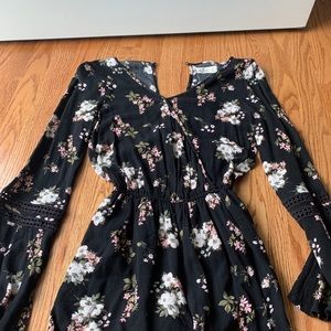 HOLLISTER FLORAL ROMPER